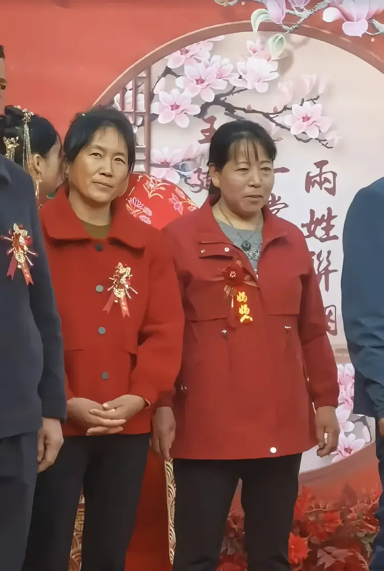 喜婆婆和娘家妈妈，一看就是贤妻良母型，会过日子的女人，她们的子女结为夫妻，婚姻也