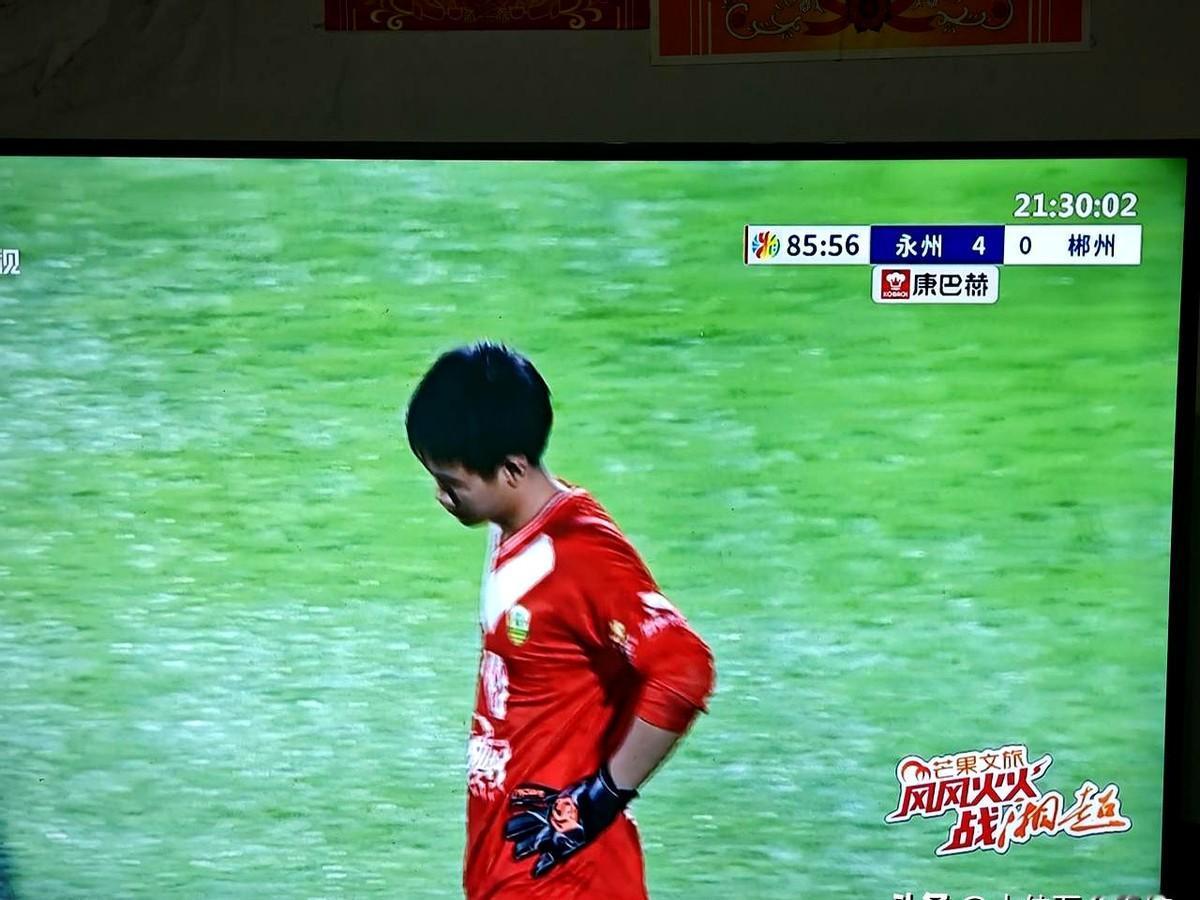 湘超联赛永州对阵郴州的比赛，结果出来球迷群里直接炸锅！下半场永州刚换上高响没多久
