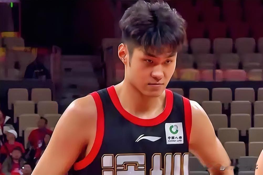 在cba我很喜欢深圳马可波罗对的王浩然，这位小将出生于2024年11月2日，司职