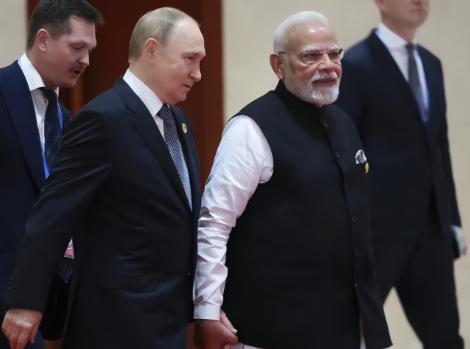 2月5日，俄中之间的石油交易突然传来新动静。据贸易商透露，俄罗斯给中国的石油价格