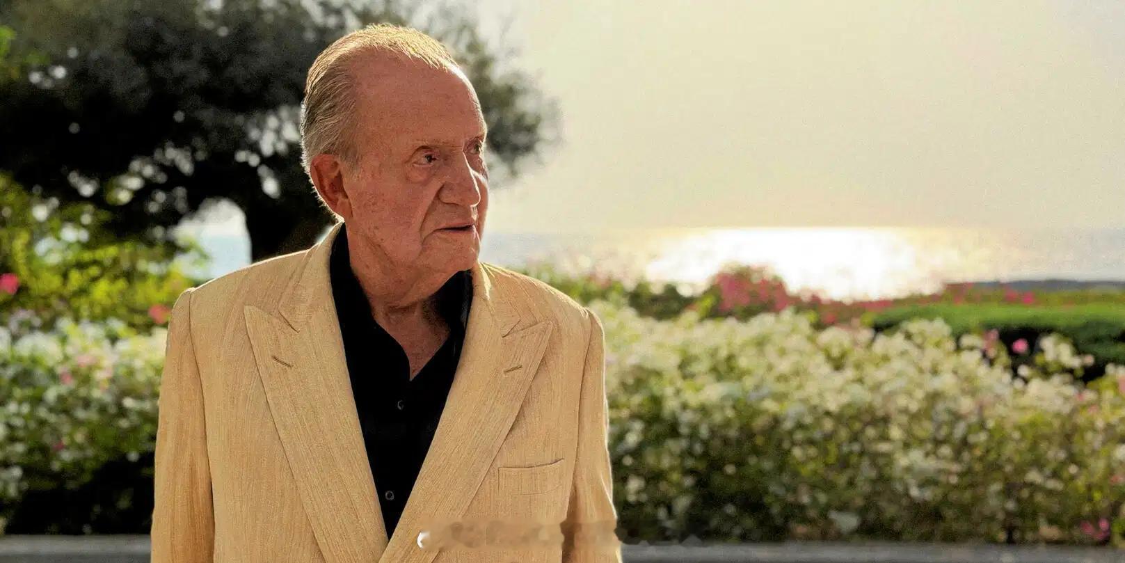 33最近为他的新书做宣传，接受了法国媒体的访问，图1来自le point，图2-