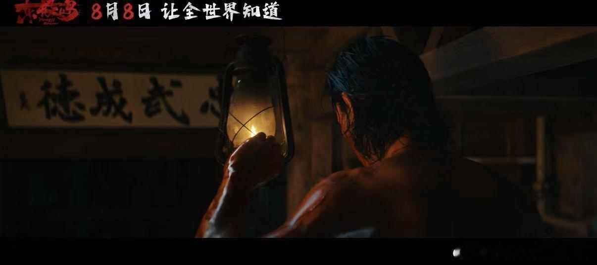 朱一龙的细节举动感染外国演员 东极岛的合作里，他那些不经意的小体贴，慢慢影响着身