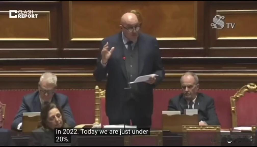 意大利防长称“乌克兰绝无可能战胜俄罗斯”
 
意大利国防部长圭多·克罗塞托明确表