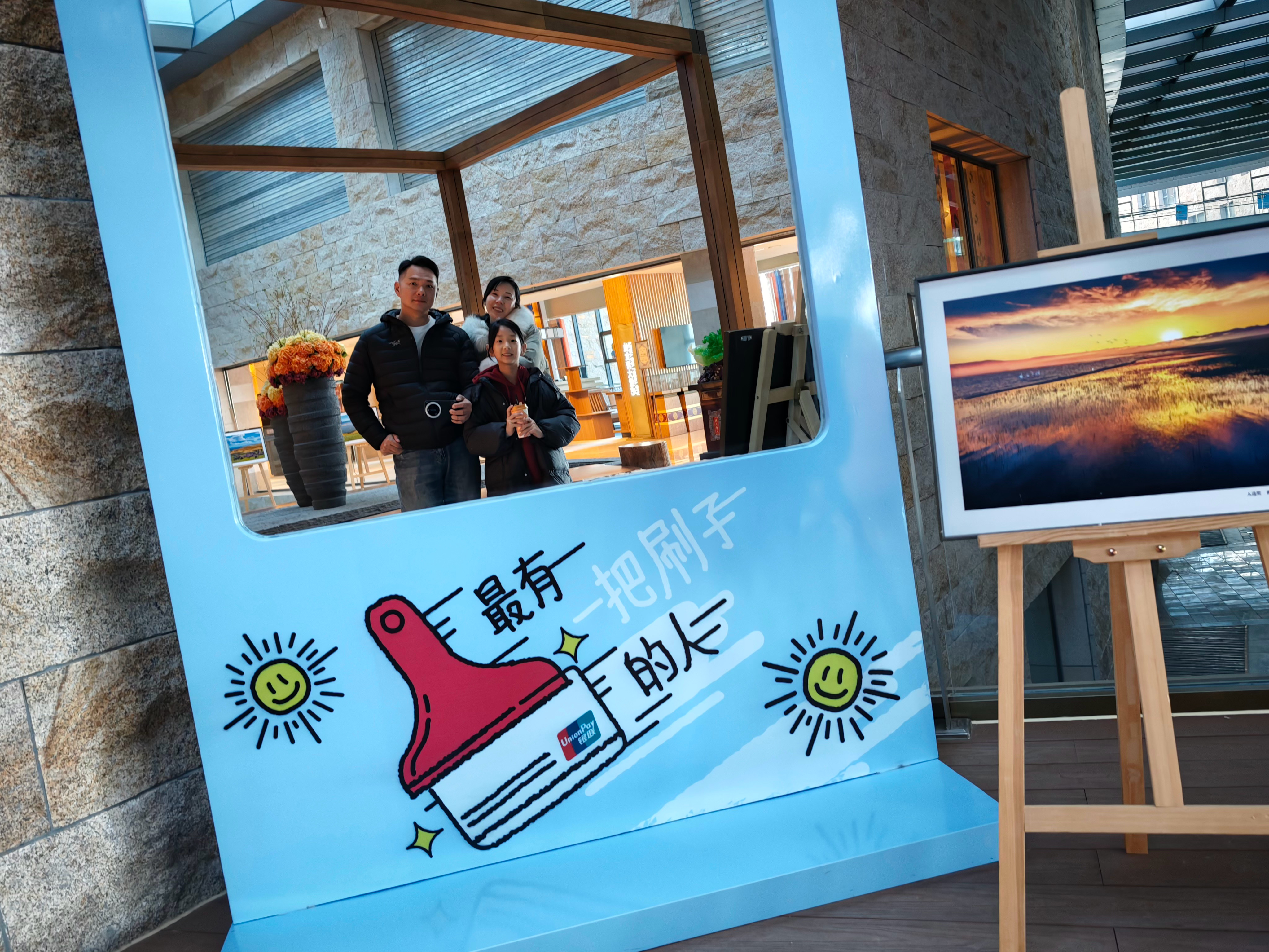 初七1200公里开了22个小时，初八安排了团队开工饭，初九处理一堆的琐事文件，初