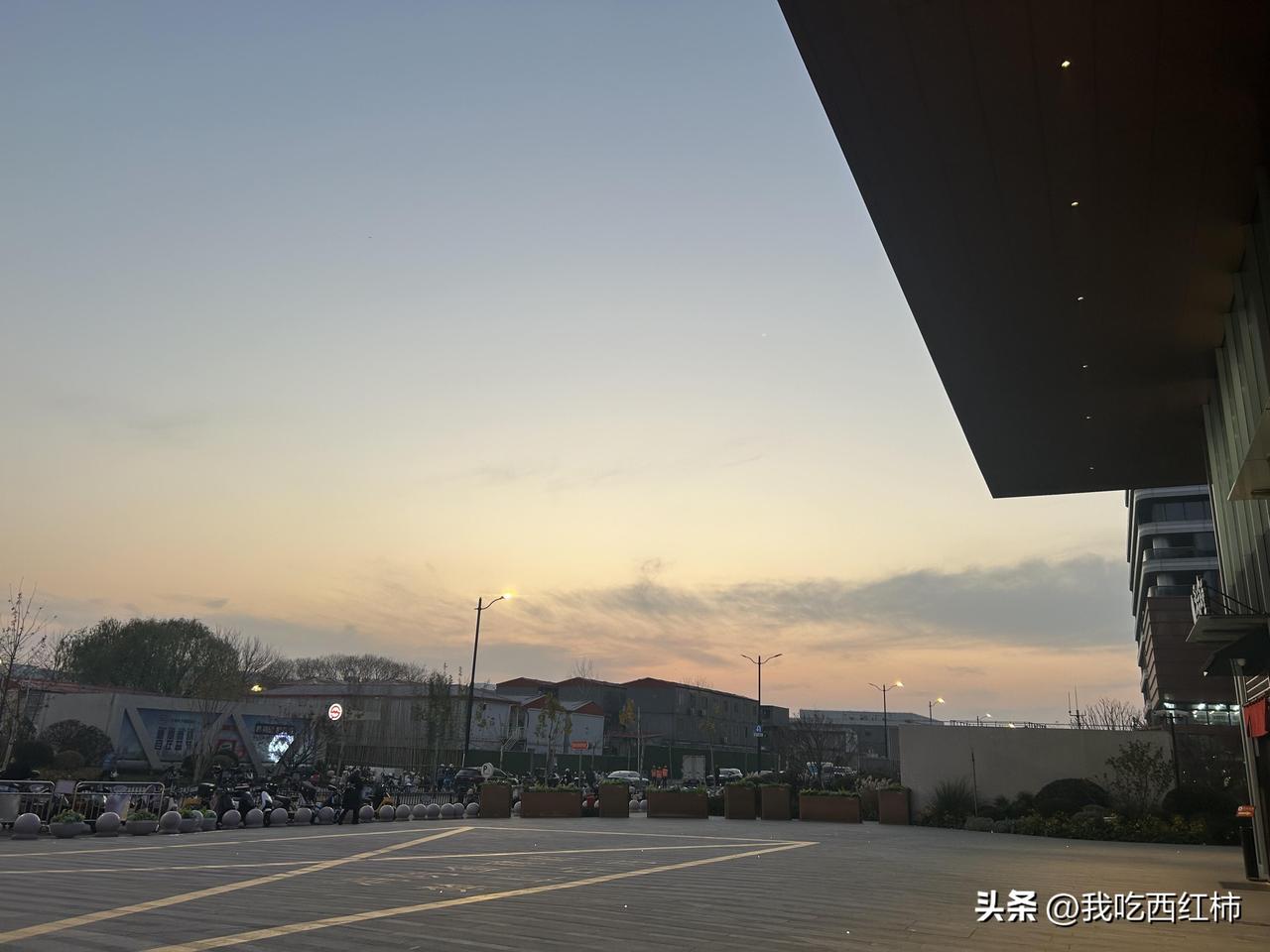 去朋友家玩，她婆婆让我洗碗
曾见过的一些“拿捏与被拿捏的瞬间”。
	
朋友邀请我