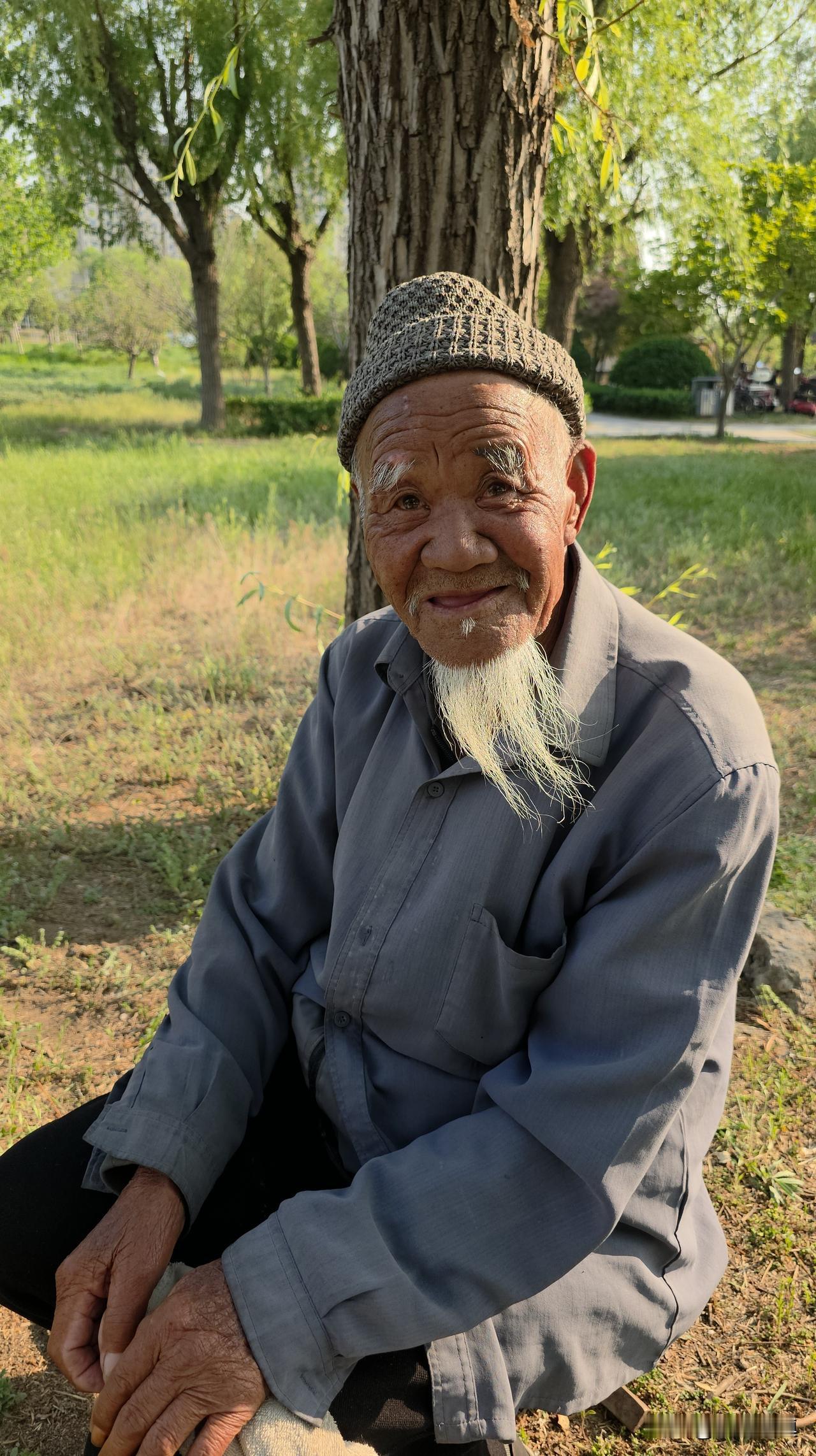 老年人保命、续命的12条“黄金法则”……
 
一、不与他人论是非，不跟子女争情理