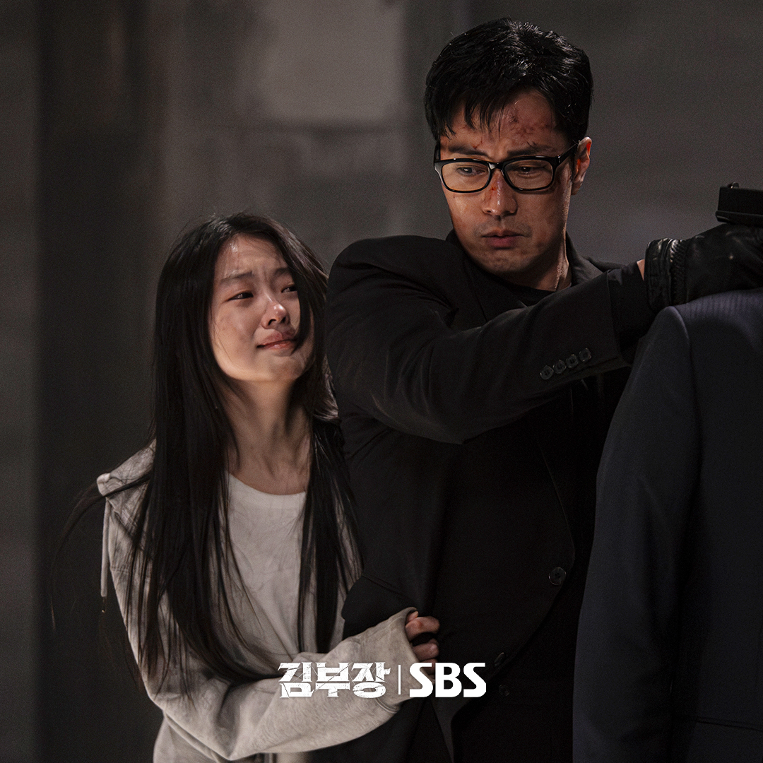 苏志燮 SBS IG更新《金部长》剧照配文：敏智啊啊啊啊啊啊啊啊啊!!!!!!!