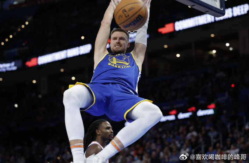 NBA常规赛，勇士主场131-126险胜奇才。赛后，勇士主帅科尔接受了记者采访。