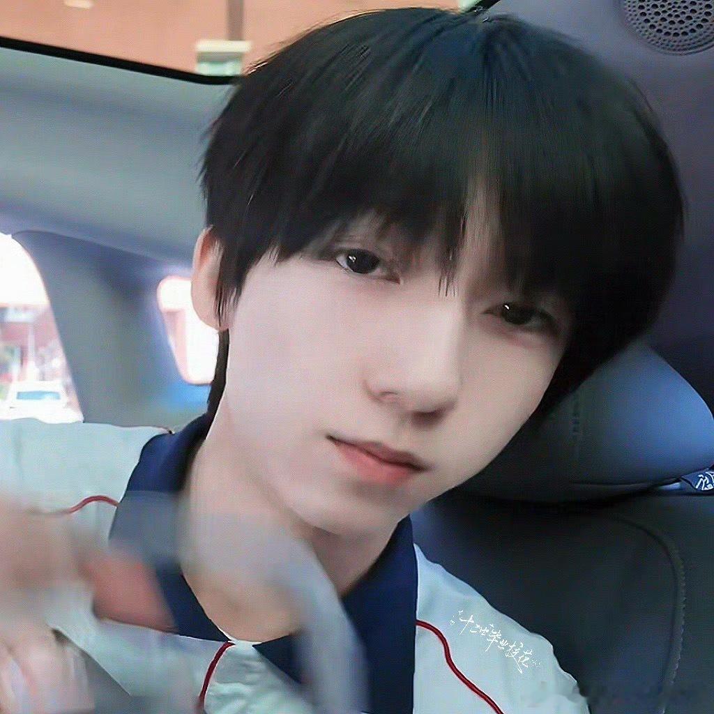 杨博文新cha震感 救命！杨博文这个新cha真的震到我了，精准卡点加上超强的律动