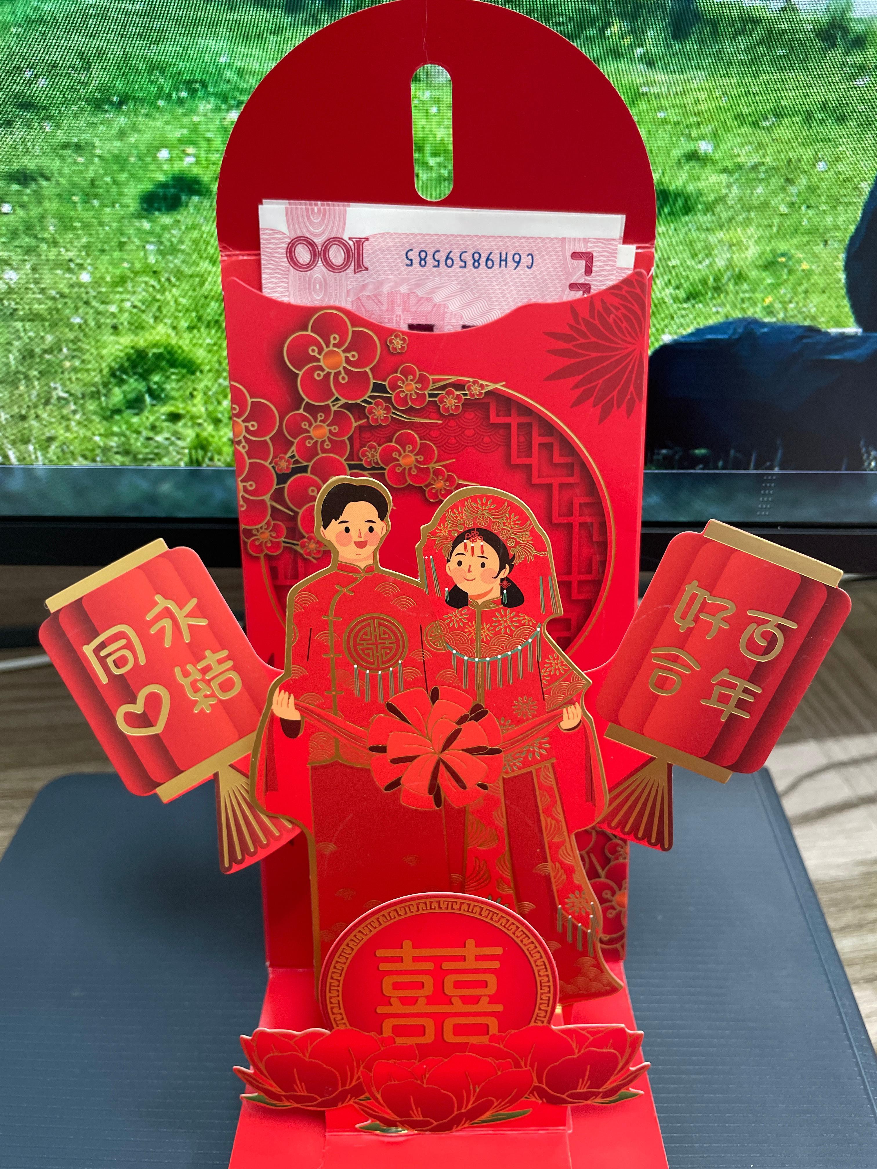 缘定此生情相系，爱如初见意绵长。祝你们幸福久久长长，永结同心！