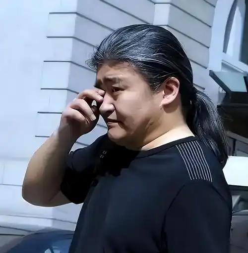 中国人讲盖棺定论，这话是有道理的。刘欢离世，大众追忆他一生的时候，人物轮廓十分清