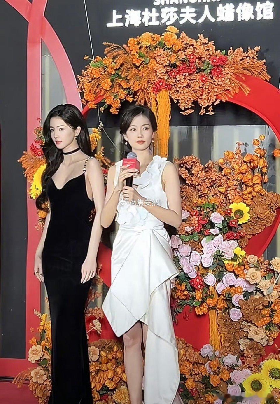 旁边蜡像的衣服好像更好看点吧[衰] 