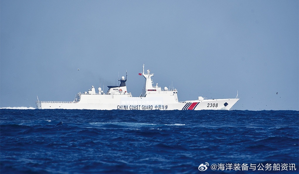 中国海警钓鱼岛专项巡航 【海警】仲间均近期在其社交媒体上曝光了其4月27日-28