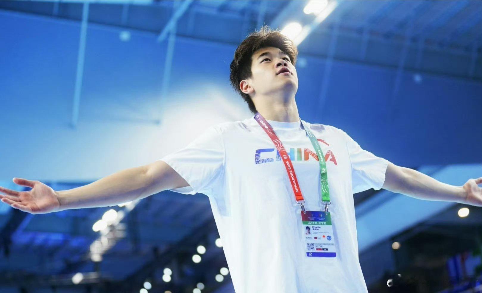恭喜🎉🔥🔥🔥🔥潘展乐以48秒01的成绩夺得全运会男子100米自由泳金牌