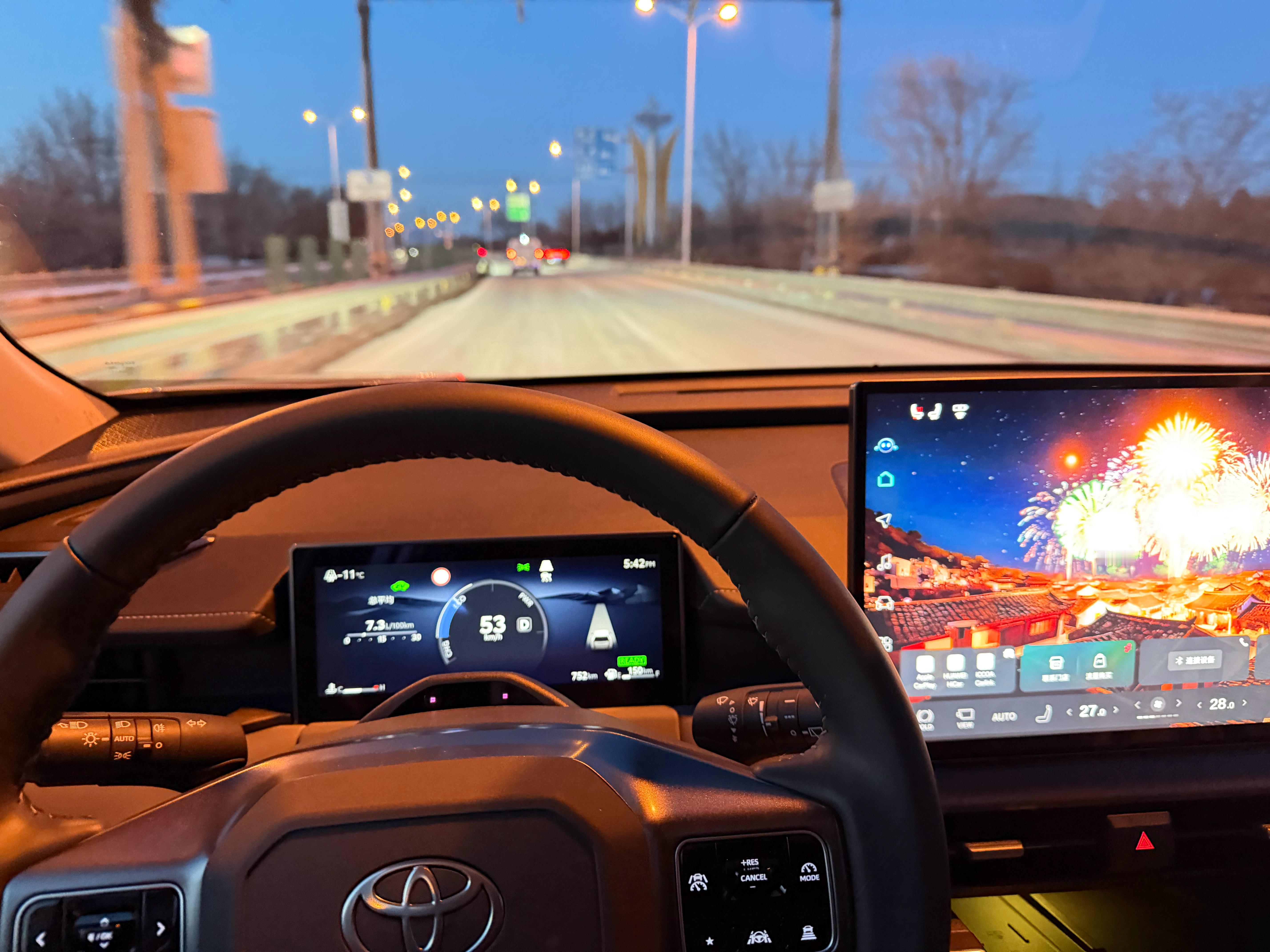 新款荣放别说，还挺好开我觉得比给我同事买的crv好开呢 北京