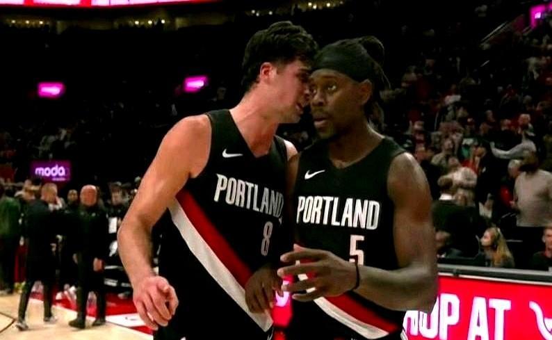 克林根坐板凳，开拓者赢了。
没人信的小个子，把雷霆打蒙了。
末节18分翻盘，不是