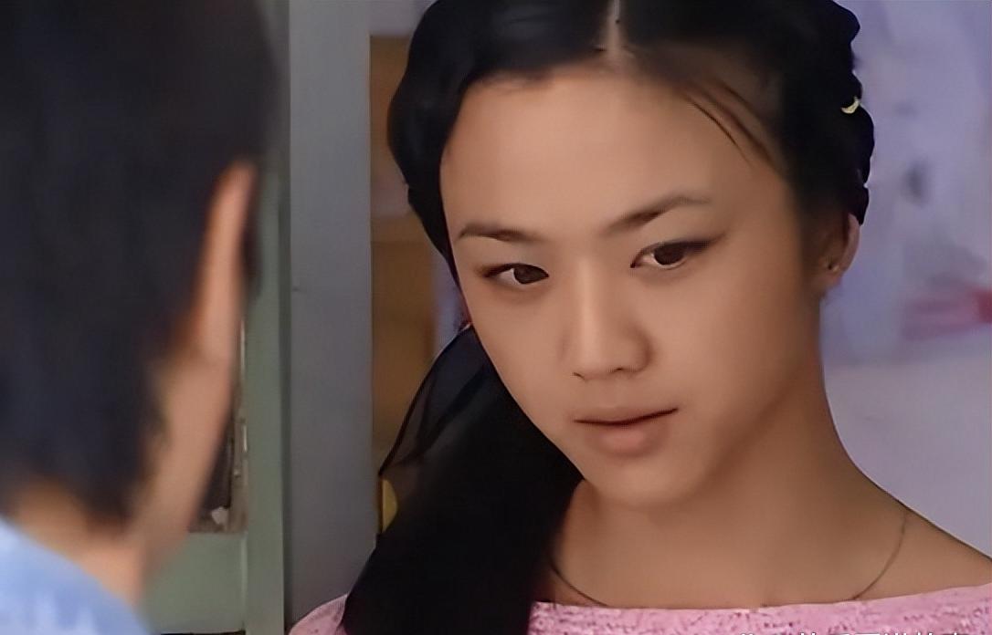 2006年汤唯还是一个没什么名气的演员，2007年就被李安选中出演《色戒》女主角