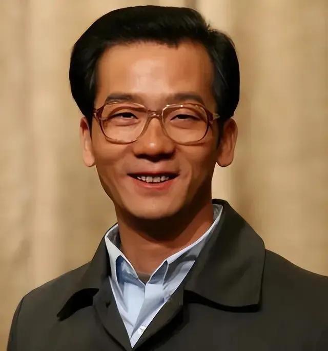 有一次，陈创正躺在出租屋发呆，突然，张国立打来电话，让他过去领盒饭。陈创听懂了这