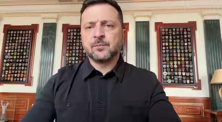 欧盟刚批下来的39亿欧元，基辅那边谢得连夜发官网通报——可明眼人都看得懂，这哪儿