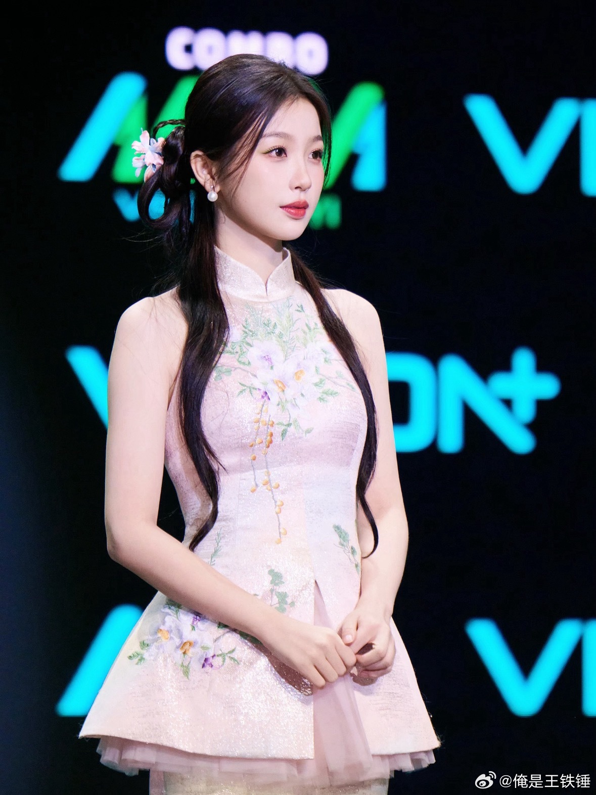 虞书欣工作室 审美虞书欣海外活动像是背了什么新中式kpi