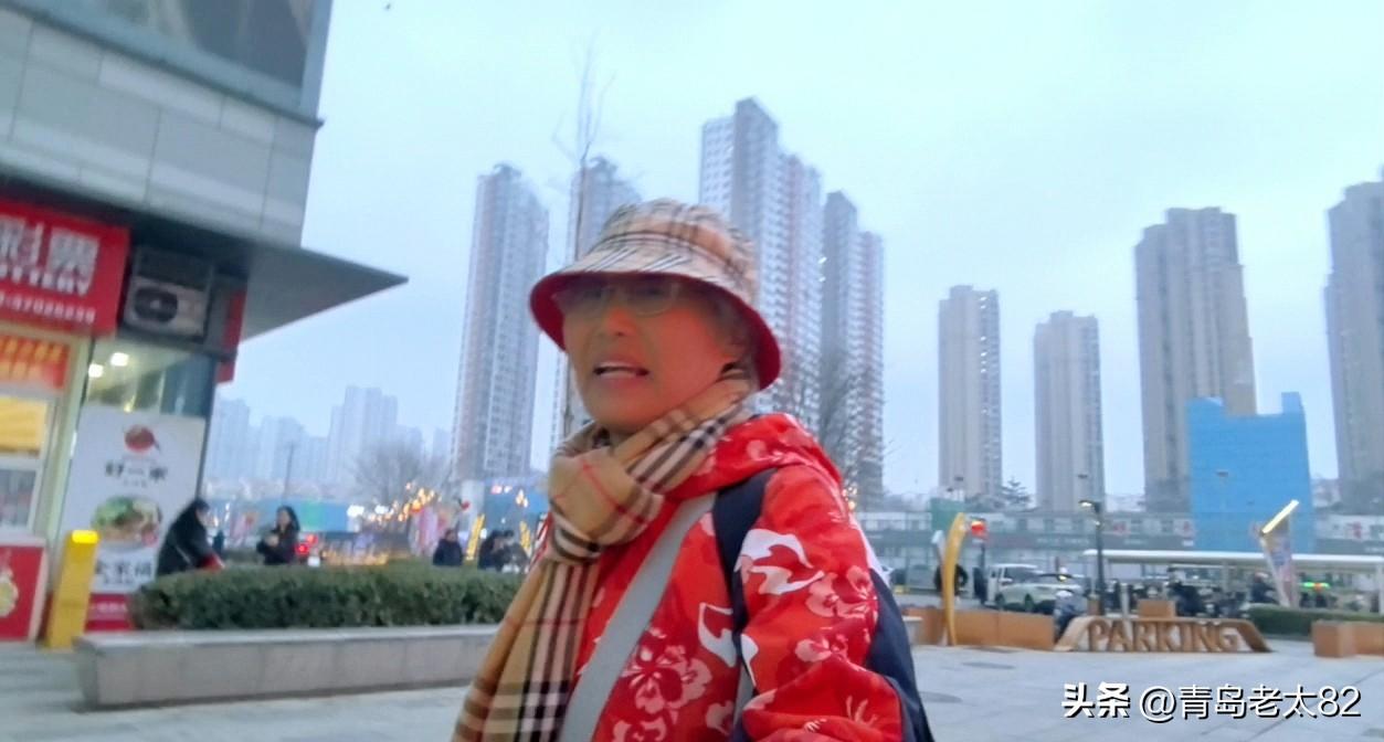 坚持慢跑加散步，今天成绩如下：共9330步，合6.15公里，活动热量329千卡，