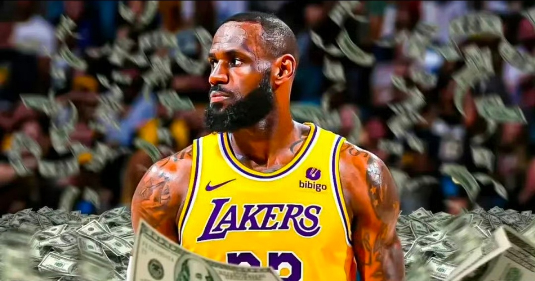 曝詹姆斯下赛季愿降薪留队老张你走吧，你已经不欠地球什么了 