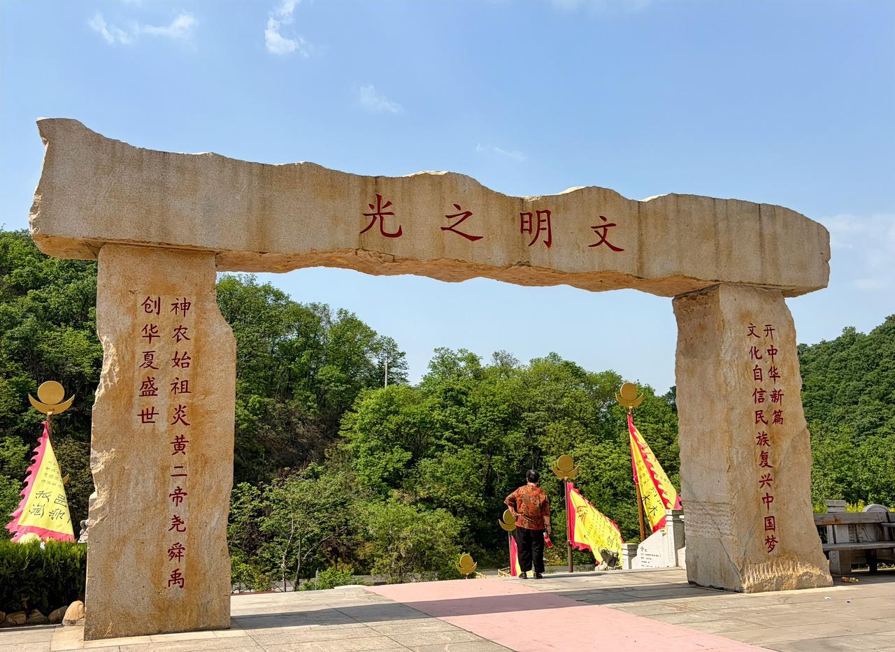 嘴太笨了，真该狠狠打自己的脸！

昨天大侄女给我打电话，说她最近学习之余在做塑形