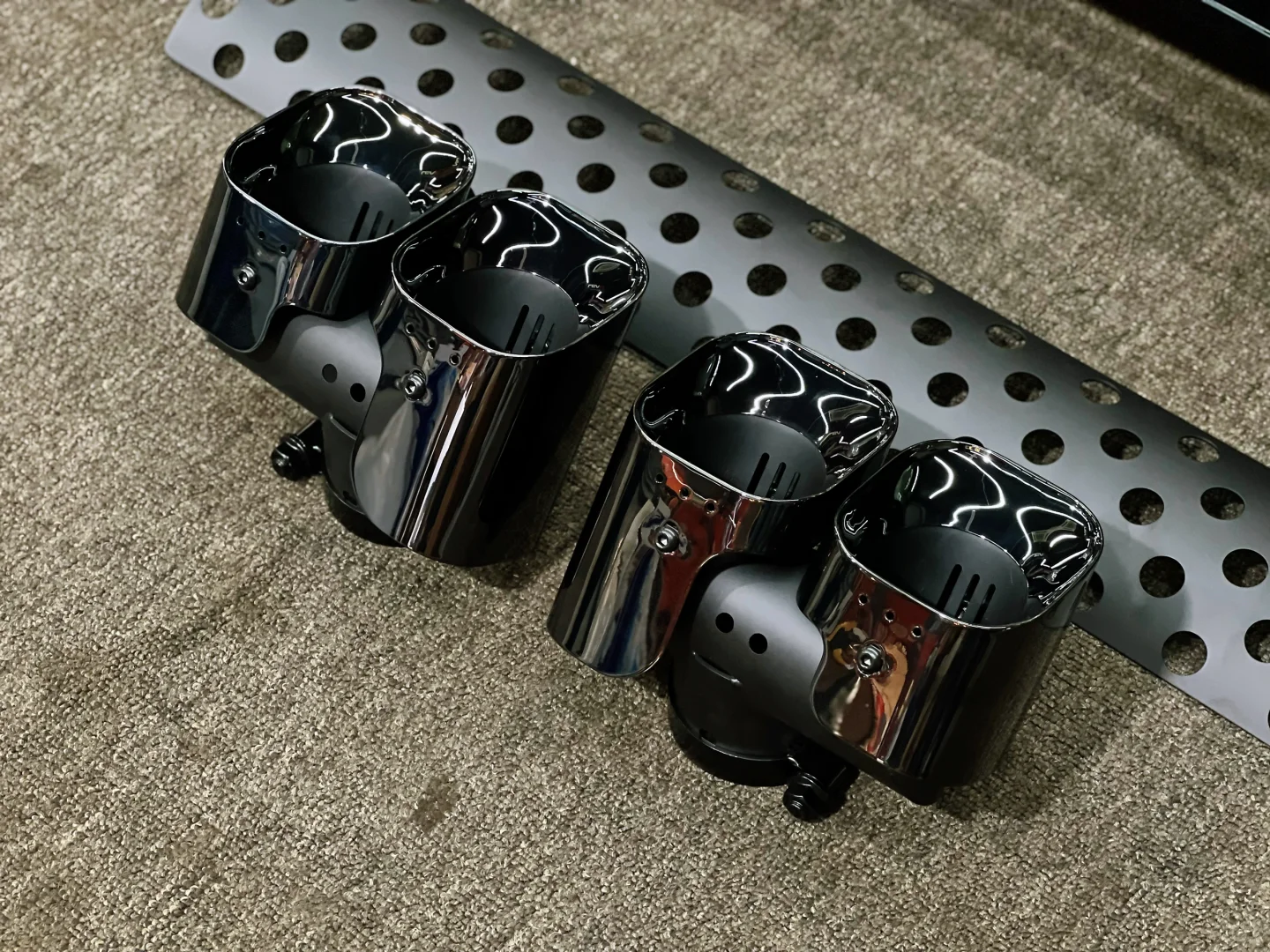 路虎卫士小升级心情件，小尾翼/尾嘴/挡泥板