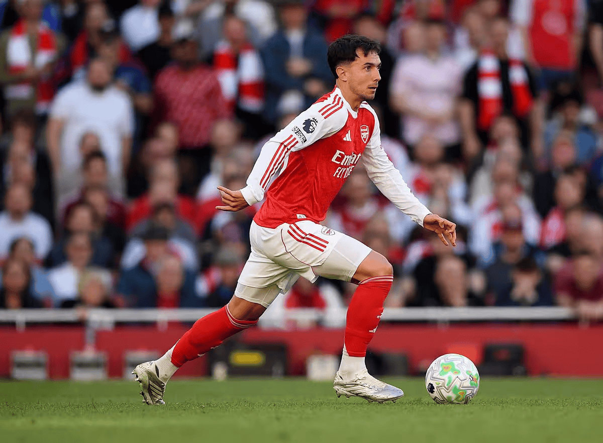 内维尔：曾以为苏比门迪是绝佳引援&核心，但近期他状态起伏