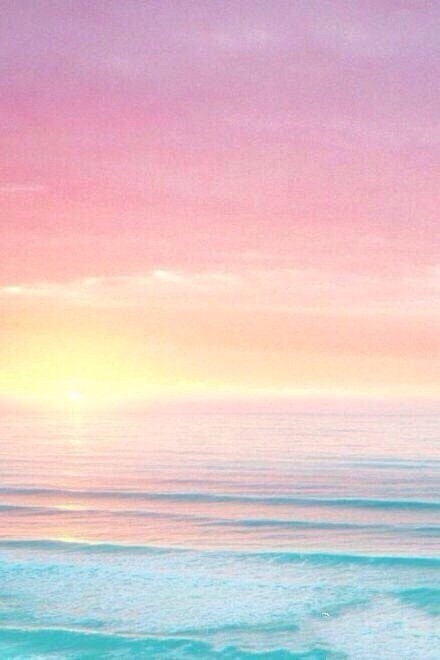 喜欢没事看看天空，偶尔会心一笑，生活多美好。 ​​​