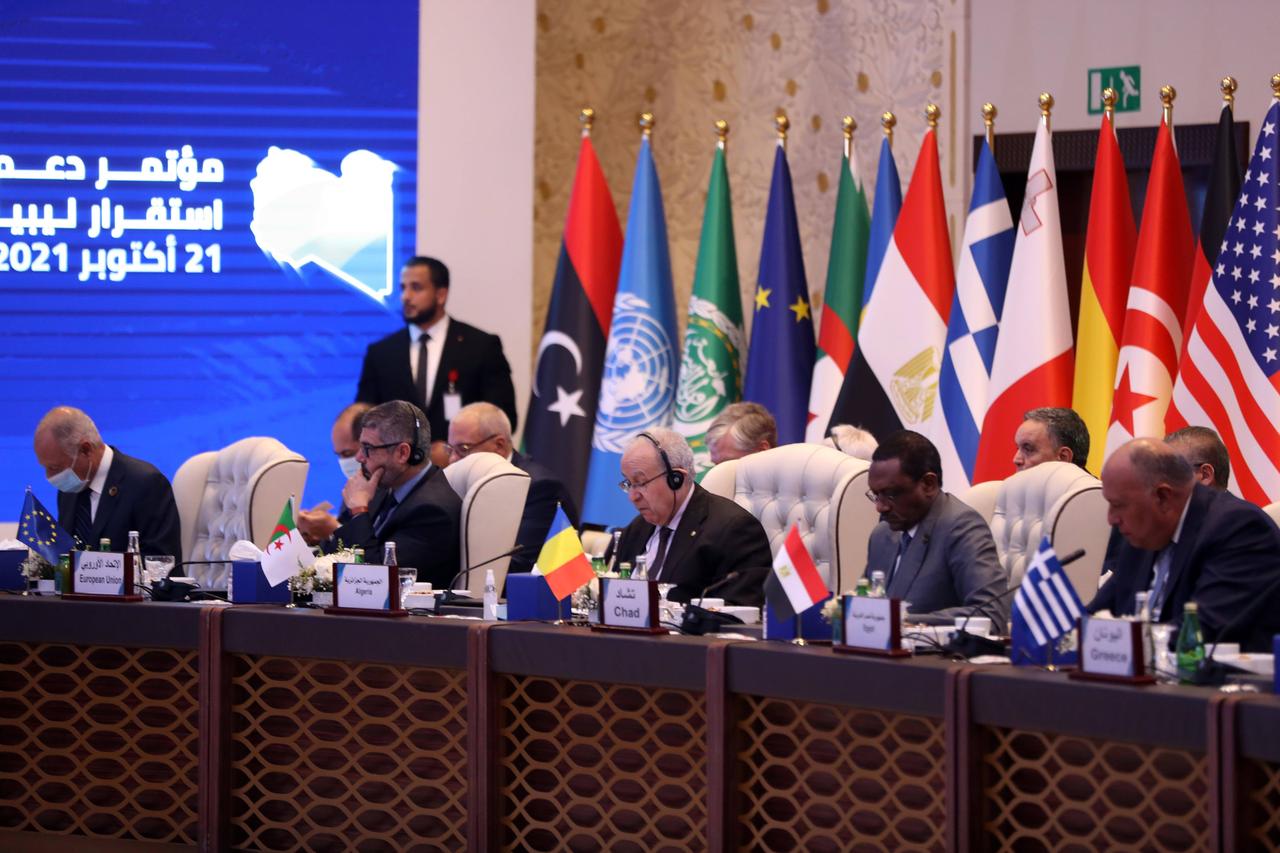 利比亚干了一件大快人心的事，直接当众否决了美国抛出的权力分享方案，不给美方留一丁