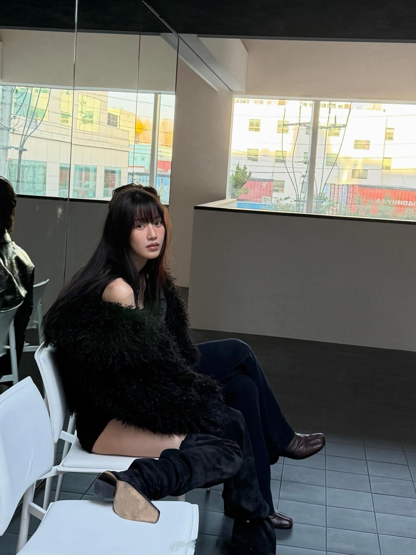 文佳煐ins更新🖤 