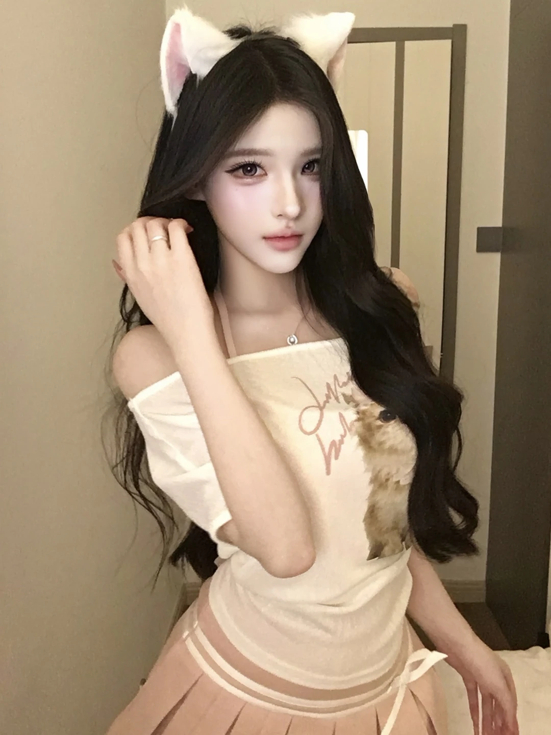⁃̀ 𐋣 ⁃́