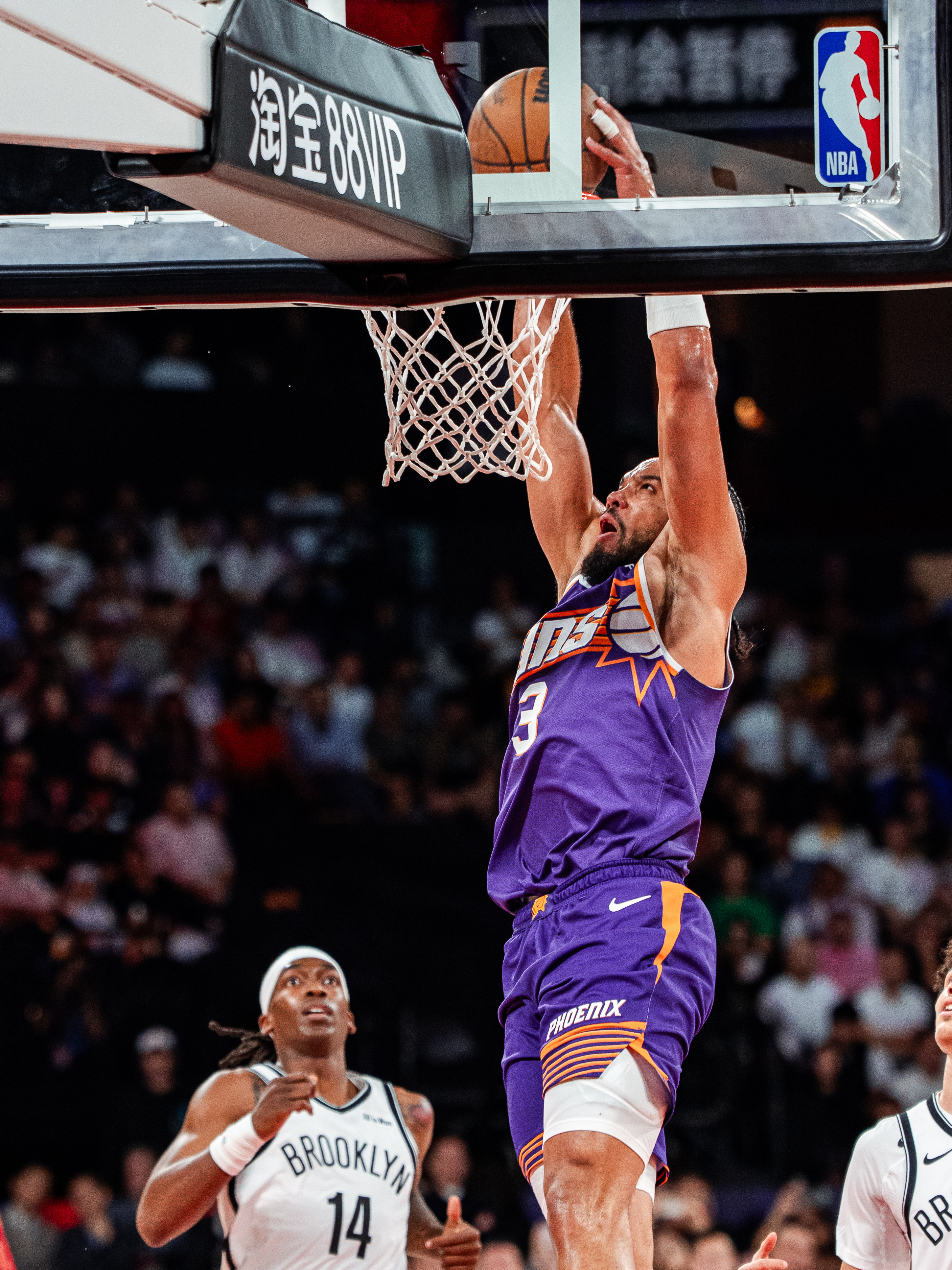 💥来自狄龙的空接暴扣！NBA中国赛2025 ｜太阳队中国赛之旅 ｜菲尼克斯太阳