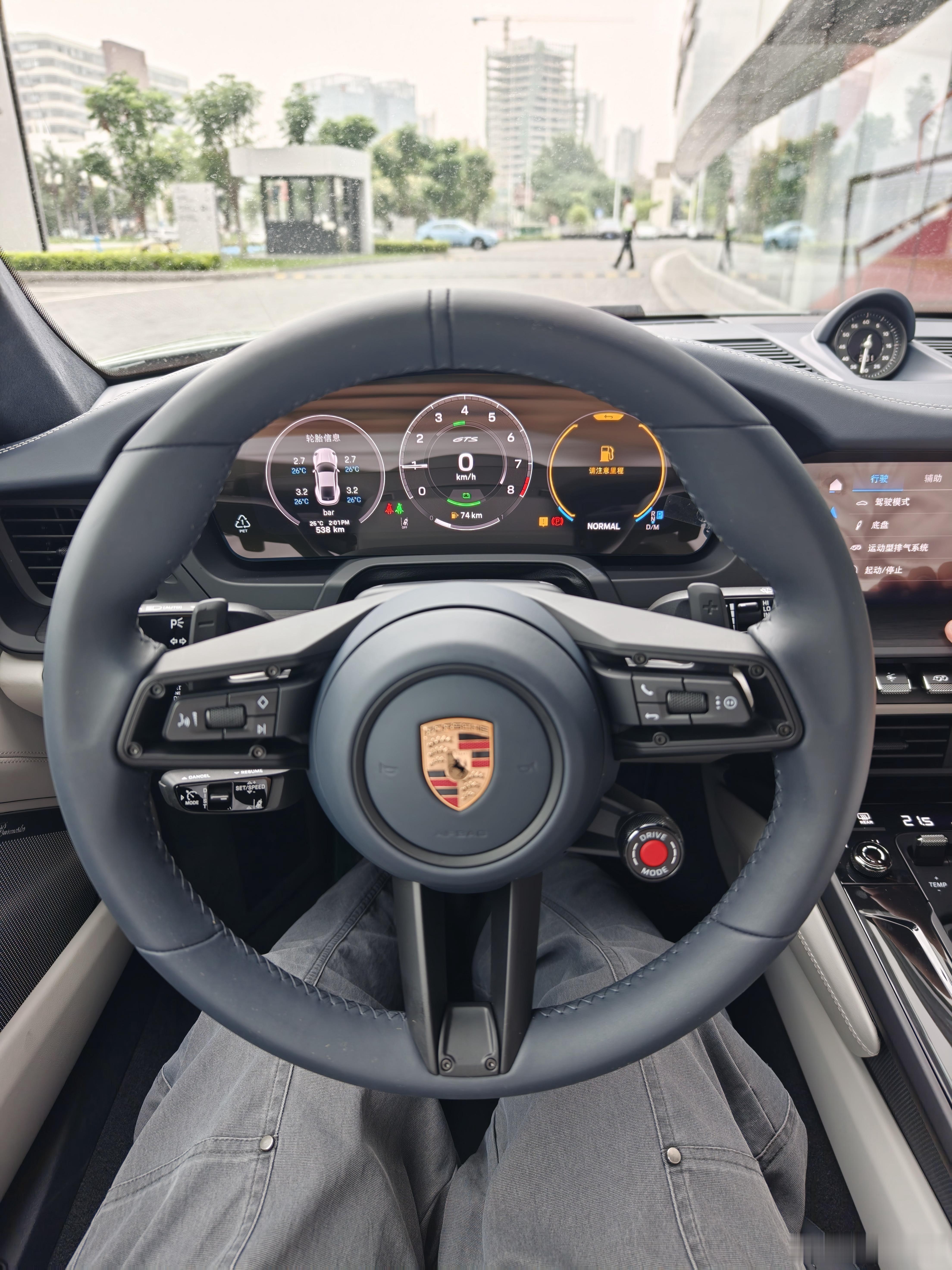白嫖了混动小跑车 