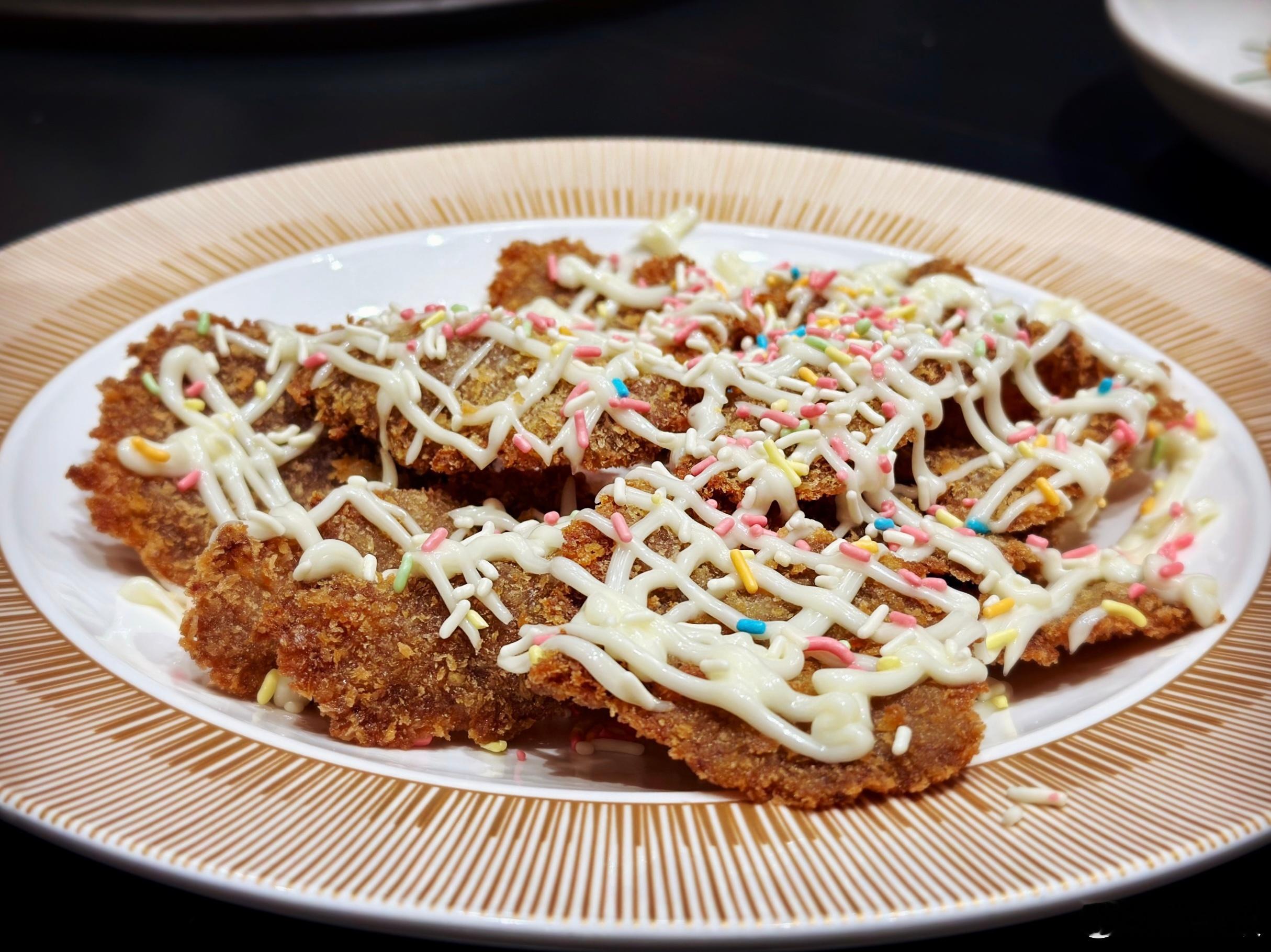 在和顺小馆私房菜吃到这道菜，九十年代末上海餐饮的繁花扑面而来。 上海·和顺小馆