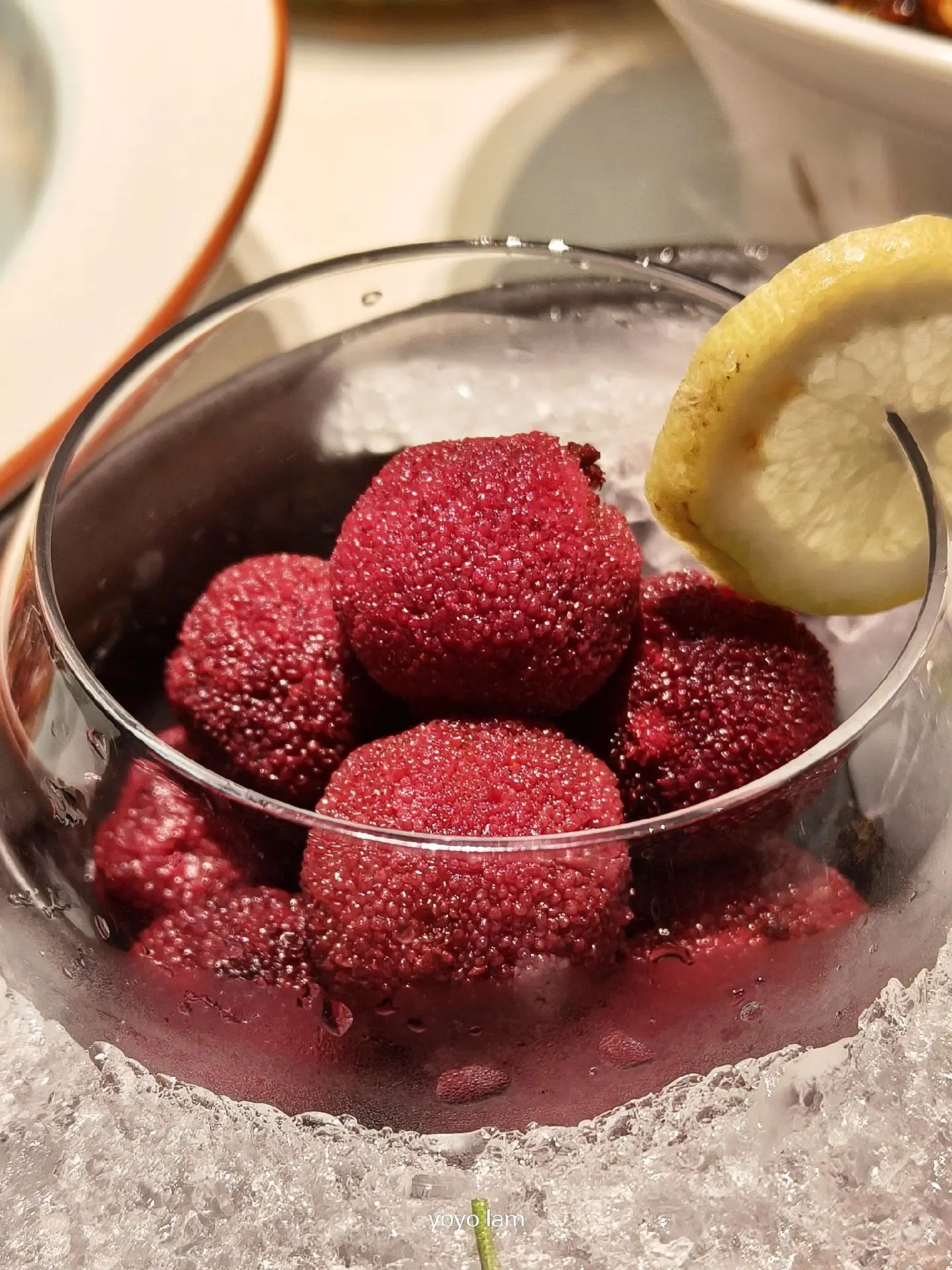 在广州CBD请朋友吃饭太有面子了❗。这个地头，这个装修风格，真的很难想...