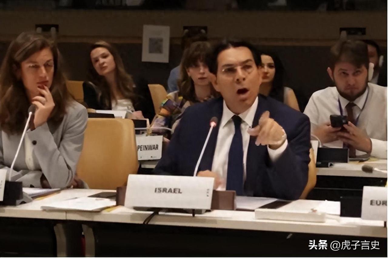 谁能想到，联合国总部会变成像小区物业纠纷的现场。6月19号那天，以色列的大使达农
