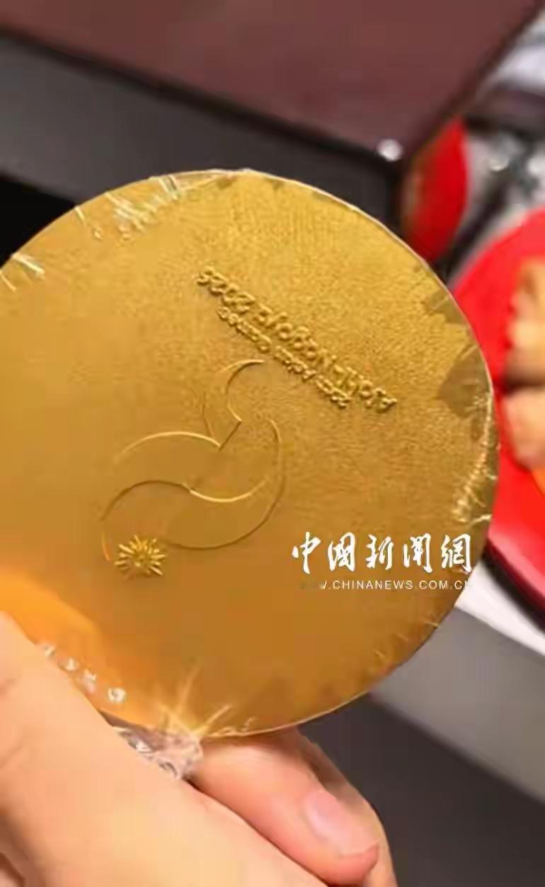 翻车了！亚运会结束不到一周，金牌集体掉皮翻车！日本百年匠心彻底翻车，当众在全世界