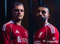 前锋及中场球员球权夺回次数（对阵桑德兰）萨拉赫 …………… 6维尔茨 ……………