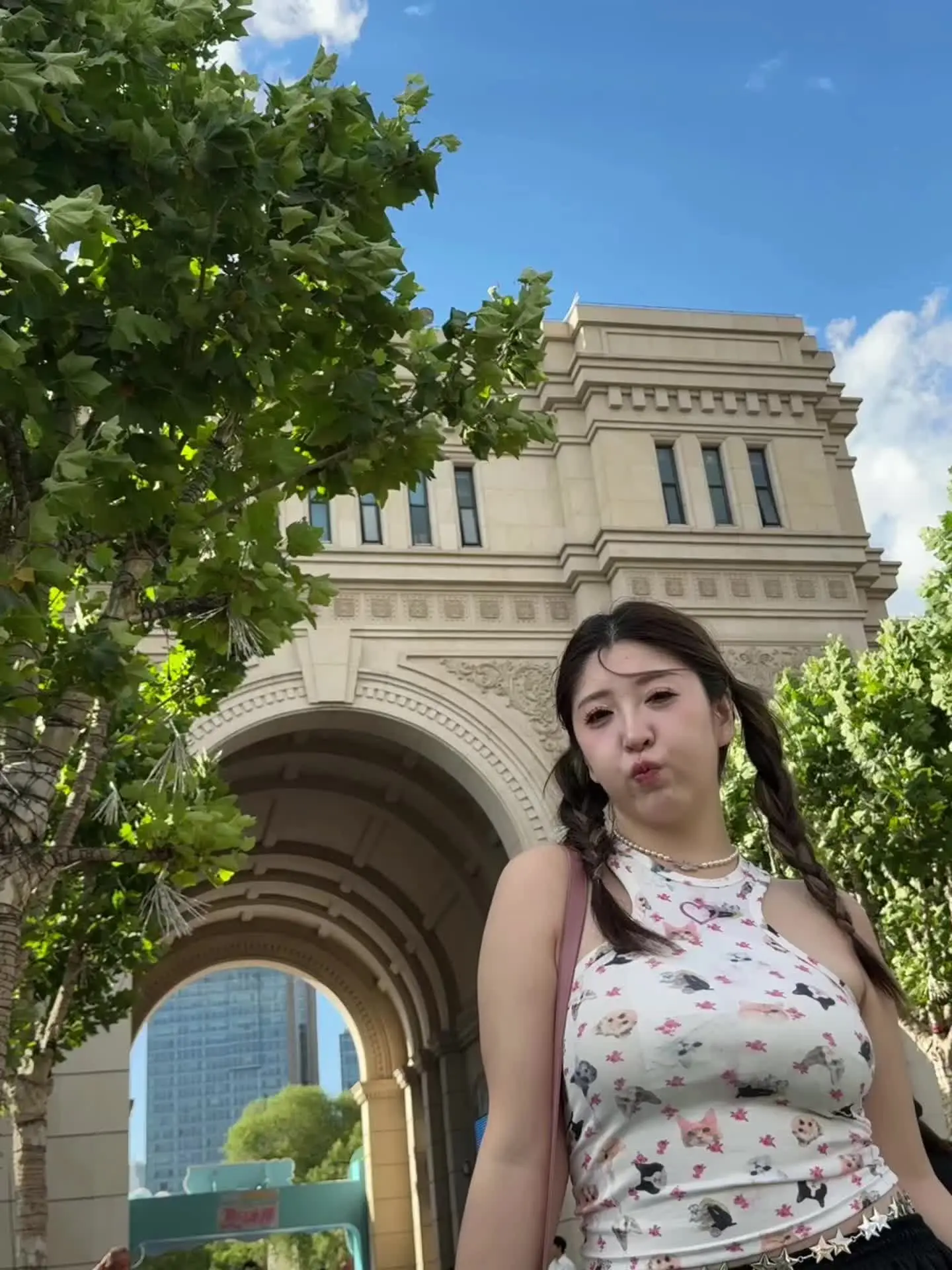 这个静静好会拍狠狠避开人群惹 夏天穿搭
