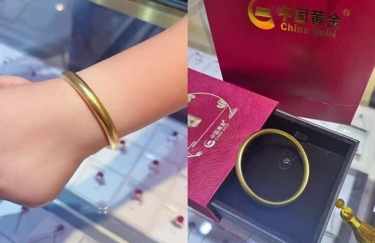 美伊原计划于周五举行的核谈判“泡汤”。起初，伊朗总统下令启动谈判，美媒还宣称伊方