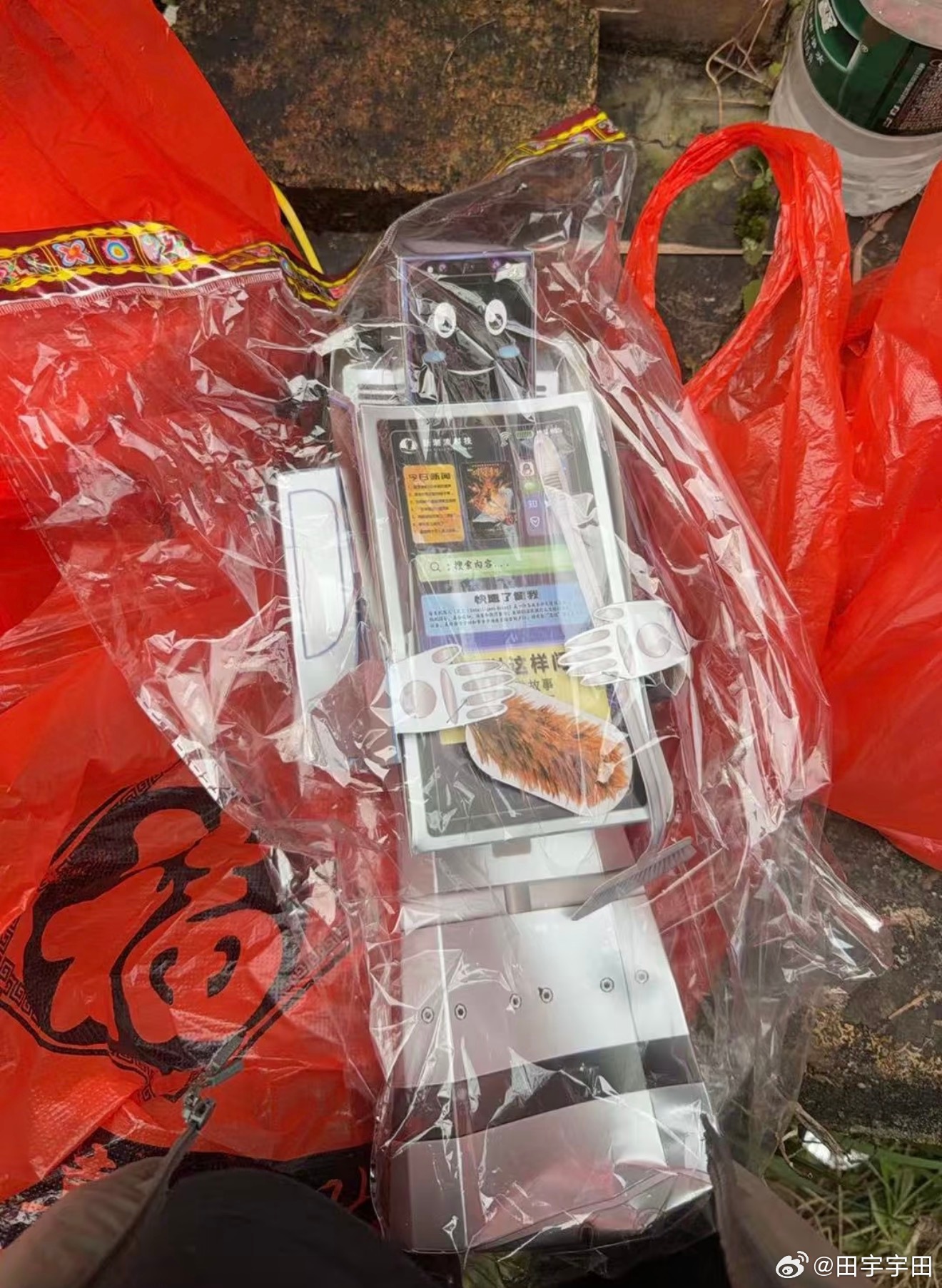 清明祭祖都给老祖宗准备了什么？别墅豪车都不稀奇了看看还有啥华为套装、机器人、中华