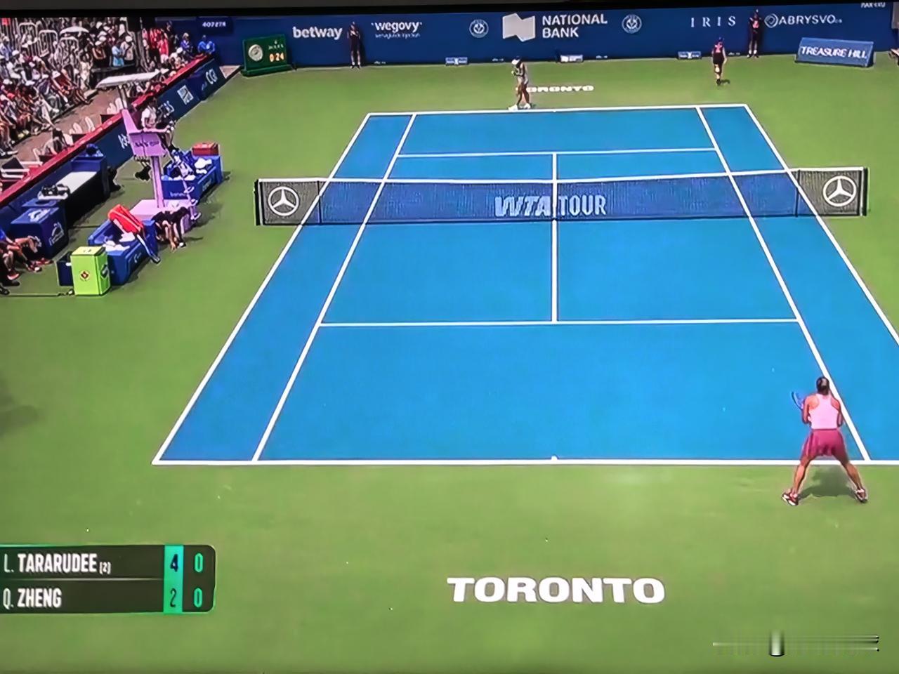 WTA1000多伦多资格赛
🇹🇭塔拉鲁德率先破发，4-2郑钦文🇨🇳
今天