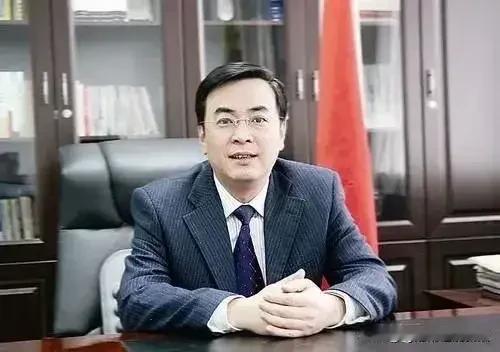 此人真牛逼，居然还有人在外面删帖。你的事已经名满天下了，还专门祸害自媒体，在平台