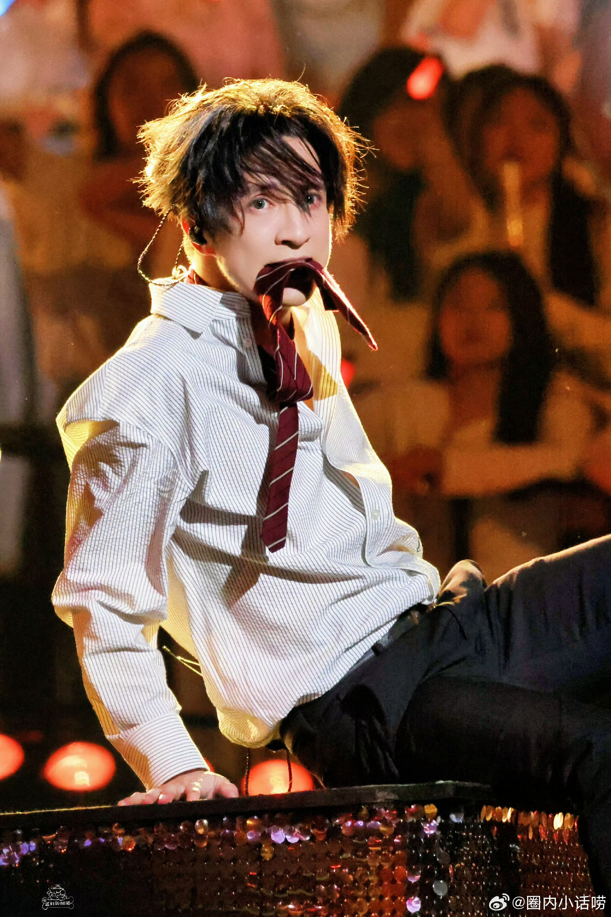 想知道，华语歌坛中张杰和薛之谦他俩谁更火 