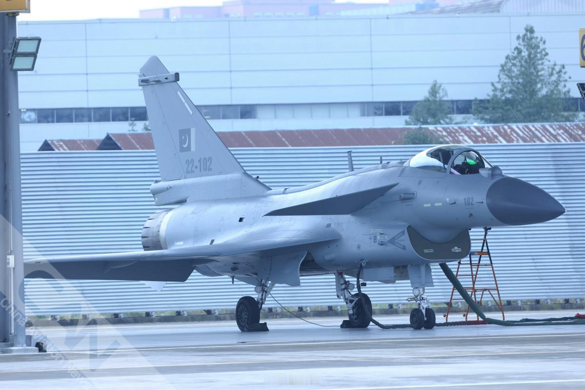 巴基斯坦被打惨了？印媒公布报告：摧击落巴军8架F-16、1架预警机、1架加油机，