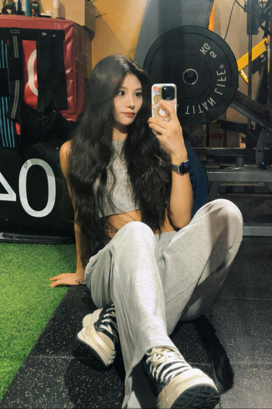 健身人健身魂 撸铁女孩 当健身成为一种习惯 健身是一场自我救赎 健身是...