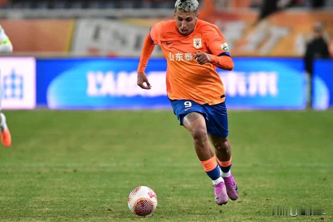 中超第9轮之最:
  最佳球队:北京国安，少一人作战的情况下客场1:0击败劲旅津