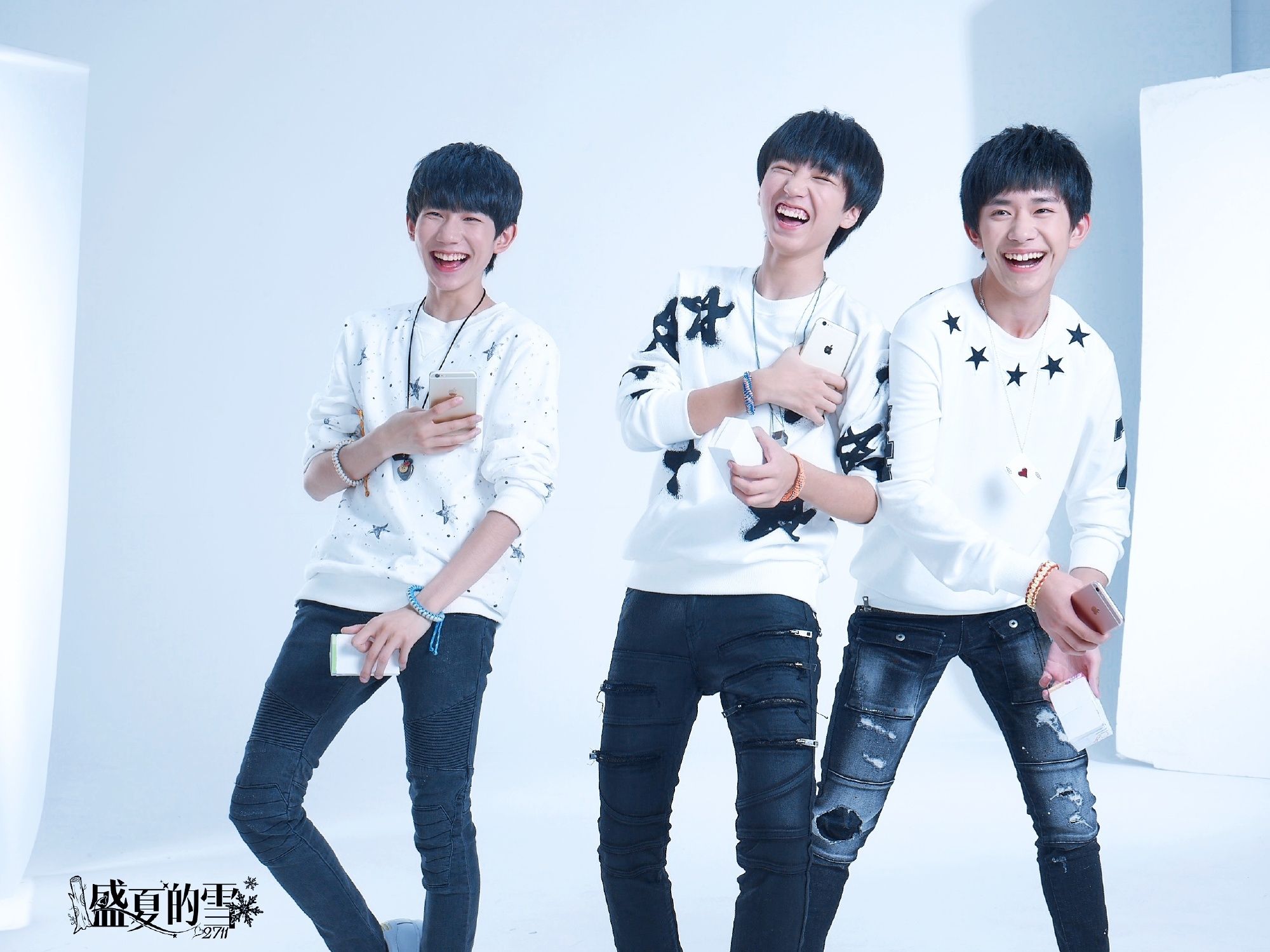 TFBOYS未公开定妆照 TFBOYS《我们的少年时代》和广告的未公开定妆照，每